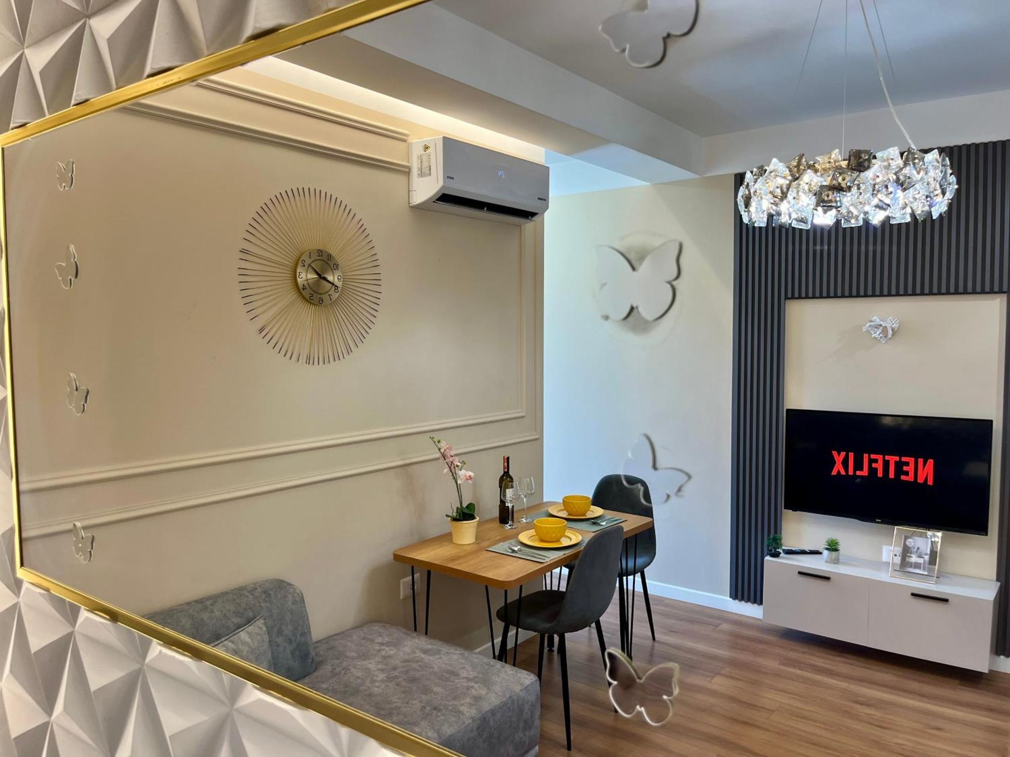City Center Cozy Apartment Tiranë Eksteriør bilde