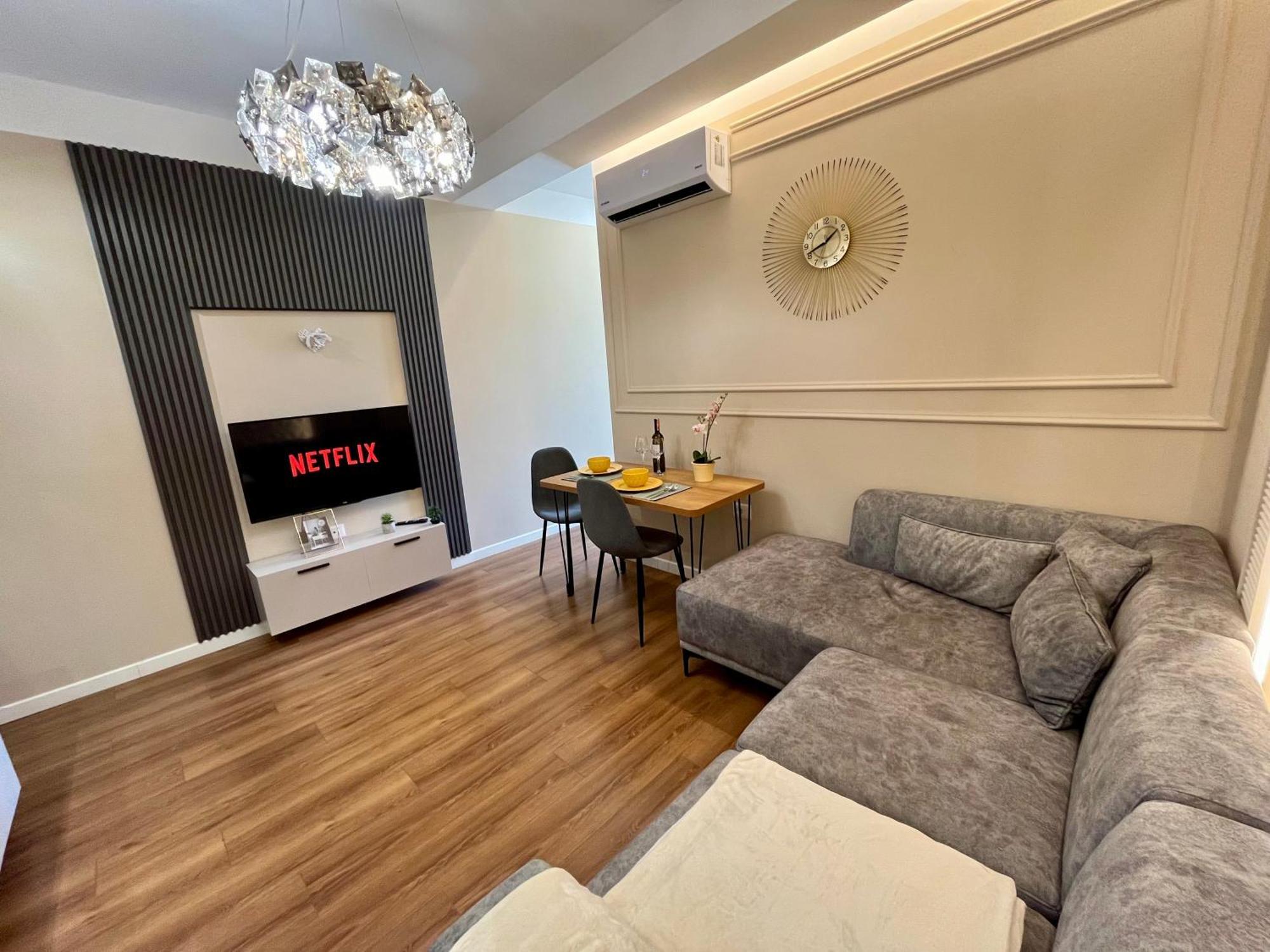 City Center Cozy Apartment Tiranë Eksteriør bilde