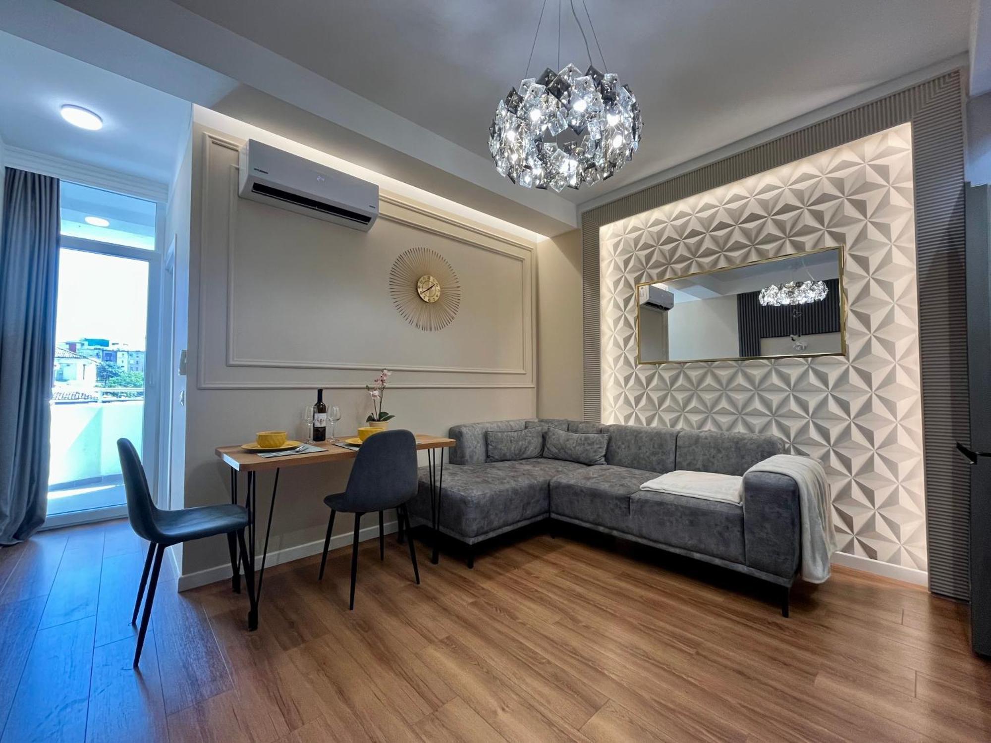 City Center Cozy Apartment Tiranë Eksteriør bilde