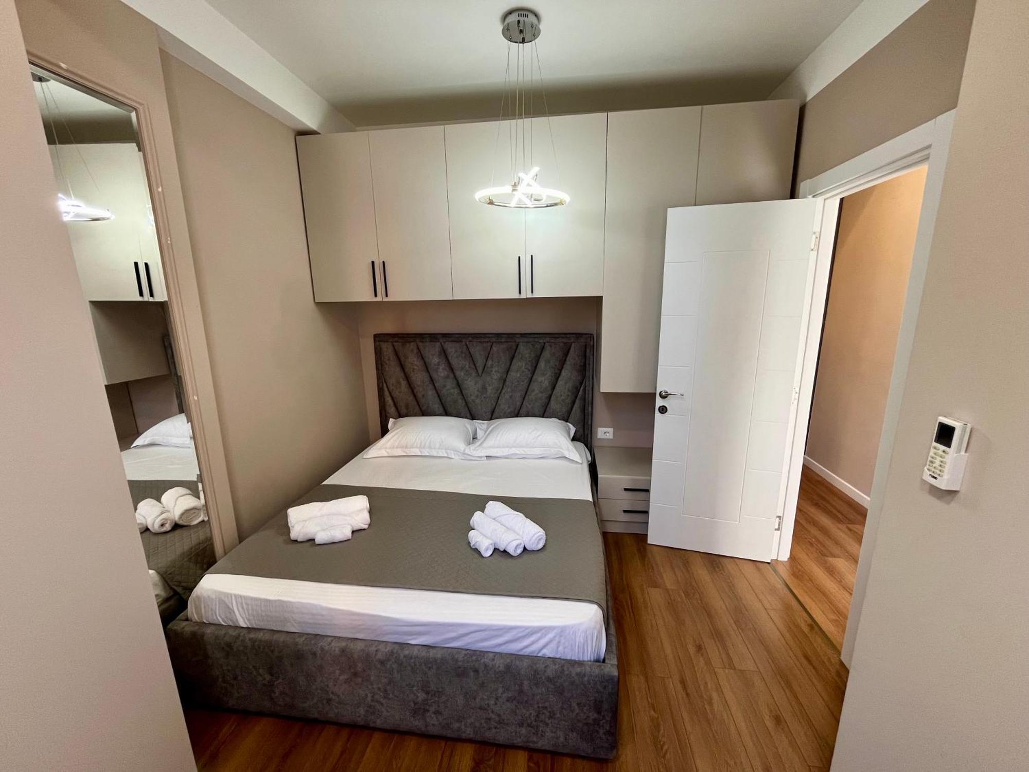 City Center Cozy Apartment Tiranë Eksteriør bilde