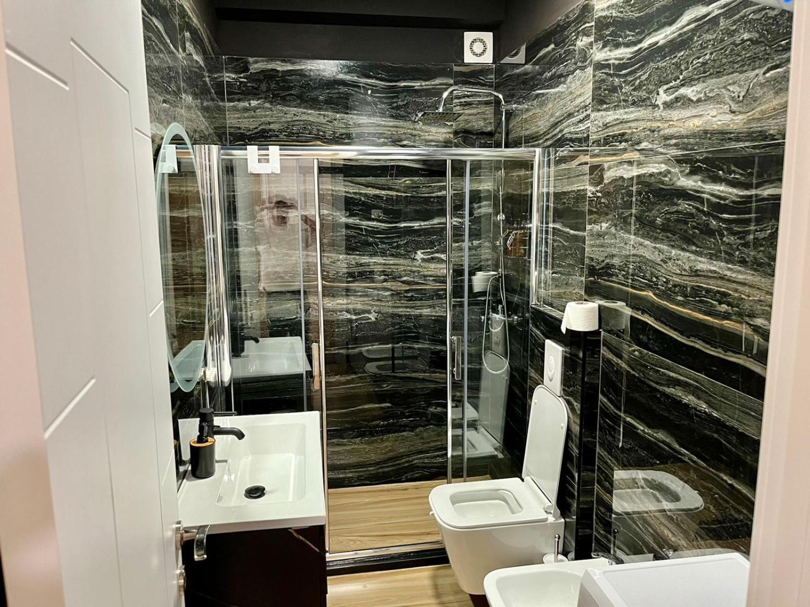 City Center Cozy Apartment Tiranë Eksteriør bilde